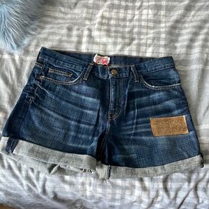 Current/Elliott jean shorts size 28. Style is “the rolled short”
